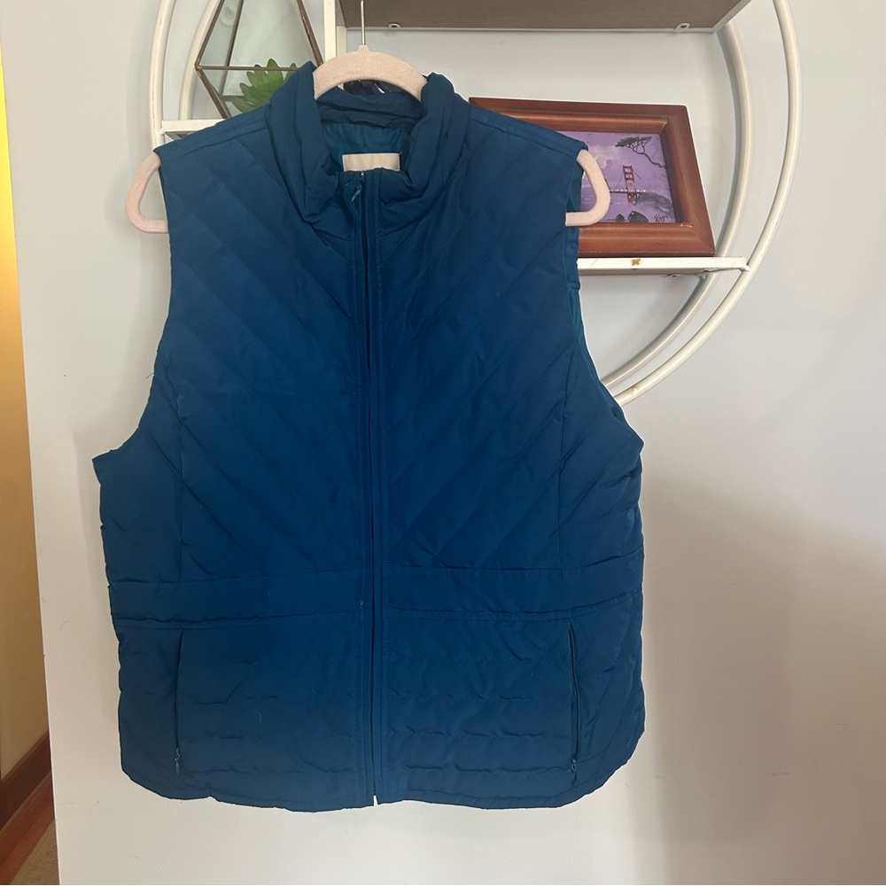 Loft Women’s Large L Blue Vest Button
